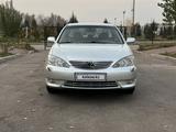 Toyota Camry 2005 годаfor6 600 000 тг. в Алматы – фото 2