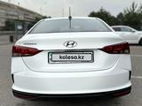 Hyundai Accent 2023 годаfor8 880 000 тг. в Алматы – фото 5