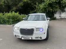 Chrysler 300C, 2004