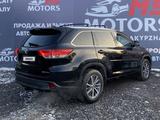 Toyota Highlander 2018 годаfor16 000 000 тг. в Актобе – фото 3