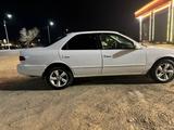 Toyota Camry 2000 года за 3 350 000 тг. в Семей – фото 4