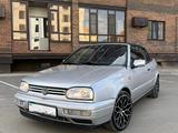 Volkswagen Golf 1998 годаүшін2 500 000 тг. в Актобе
