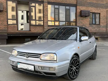 Volkswagen Golf 1998 года за 2 500 000 тг. в Актобе