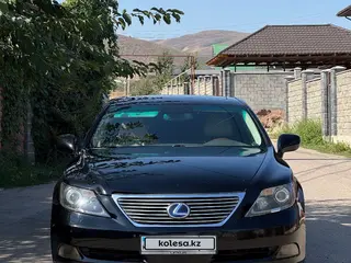 Lexus LS 460