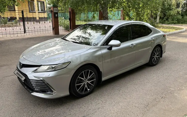 Toyota Camry 2024 года за 17 900 000 тг. в Уральск