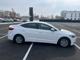 Hyundai Elantra 2018 годаүшін8 500 000 тг. в Шымкент – фото 2