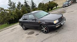 Volkswagen Vento 1992 года за 1 200 000 тг. в Алматы