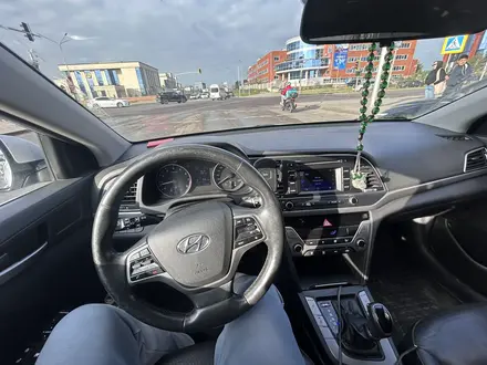 Hyundai Elantra 2018 года за 7 200 000 тг. в Астана – фото 5