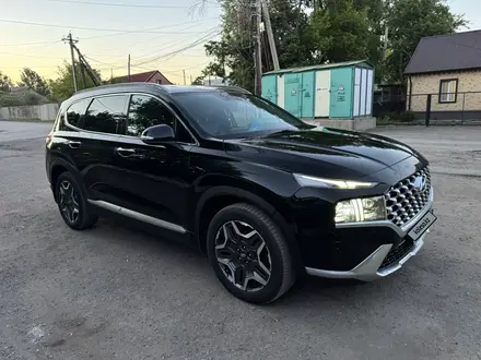 Hyundai Santa Fe 2023 года за 16 350 000 тг. в Караганда – фото 3