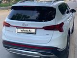 Hyundai Santa Fe 2021 годаүшін13 900 000 тг. в Актобе – фото 3