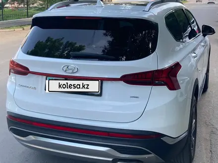 Hyundai Santa Fe 2021 года за 13 900 000 тг. в Актобе – фото 3