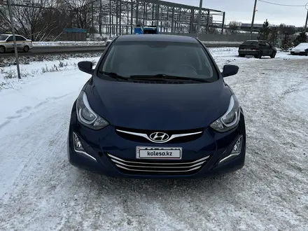 Hyundai Elantra 2015 года за 4 000 000 тг. в Уральск