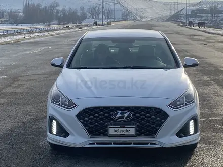 Hyundai Sonata 2019 года за 10 500 000 тг. в Шымкент – фото 2