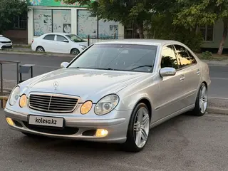 Mercedes-Benz E 320