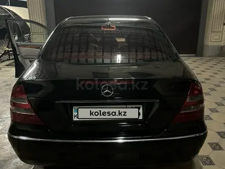 Mercedes-Benz E 240 2003 года за 5 900 000 тг. в Шымкент – фото 2