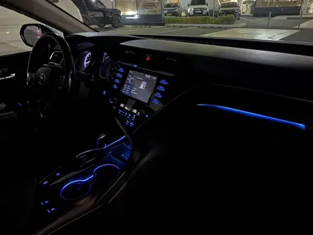 Toyota Camry 2019 года за 12 000 000 тг. в Астана – фото 13
