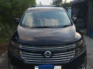 Nissan Elgrand, 2010