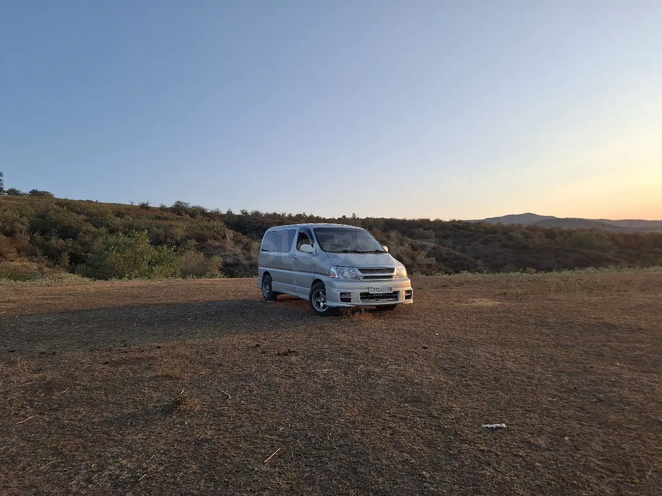 Toyota Granvia, 2002