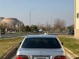 Mercedes-Benz E 280 2002 года за 4 500 000 тг. в Шымкент – фото 2