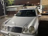 Mercedes-Benz E 320 1999 года за 3 300 000 тг. в Шымкент