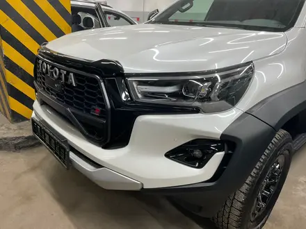 Toyota Hilux 2023 года за 28 500 000 тг. в Астана