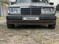 Mercedes-Benz E 230 1992 года за 1 900 000 тг. в Шымкент