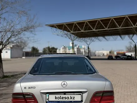 Mercedes-Benz E 320 1999 года за 5 300 000 тг. в Шымкент – фото 45