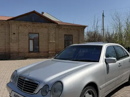 Mercedes-Benz E 320 1999 года за 5 300 000 тг. в Шымкент – фото 55
