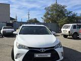 Toyota Camry 2015 года за 7 500 000 тг. в Актобе