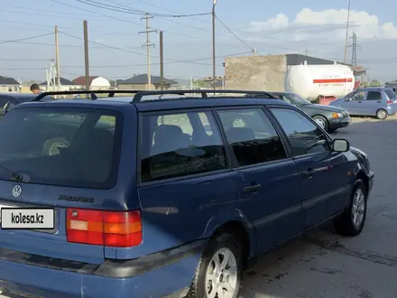 Volkswagen Passat 1996 года за 1 550 000 тг. в Тараз – фото 4