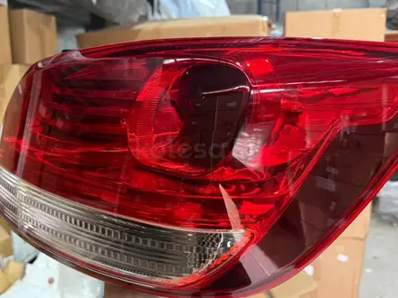 Фонарь задний правый Kia Soluto 25-н. В за 15 000 тг. в Алматы – фото 2