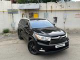 Toyota Highlander 2014 годаfor17 000 000 тг. в Алматы