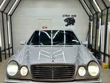 Mercedes-Benz E 230 1997 годаfor2 850 000 тг. в Астана