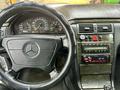 Mercedes-Benz E 230 1997 годаүшін2 850 000 тг. в Астана – фото 26