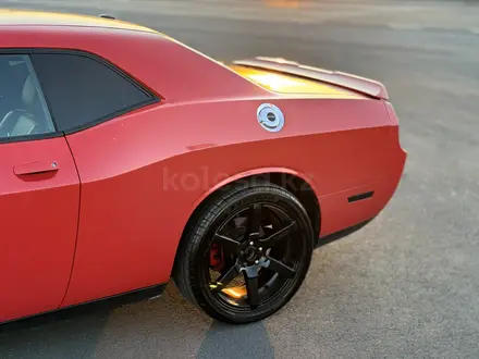 Dodge Challenger 2011 года за 14 500 000 тг. в Алматы – фото 23