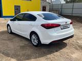 Kia Cerato 2018 года за 7 300 000 тг. в Уральск – фото 3