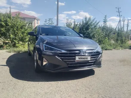 Hyundai Elantra 2019 года за 5 100 000 тг. в Атырау – фото 8