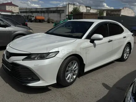 Toyota Camry 2020 года за 13 000 000 тг. в Костанай