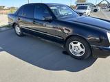 Mercedes-Benz E 240 1998 годаfor2 200 000 тг. в Кульсары – фото 2