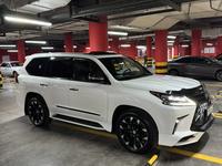 Lexus LX 570 2016 года за 45 000 000 тг. в Астана