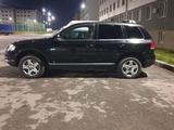 Volkswagen Touareg 2004 годаfor2 700 000 тг. в Шымкент – фото 4