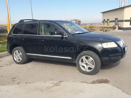 Volkswagen Touareg 2004 года за 3 500 000 тг. в Шымкент – фото 3