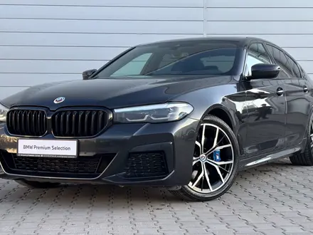 BMW 530 XDrive 2022 года за 26 350 000 тг. в Астана