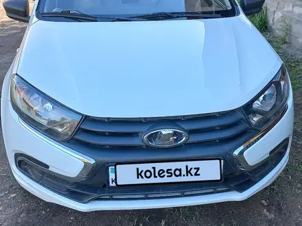 ВАЗ (Lada) Granta 2190 2019 года за 4 100 000 тг. в Семей