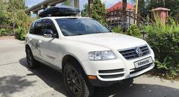 Volkswagen Touareg 2004 годаүшін4 950 000 тг. в Алматы