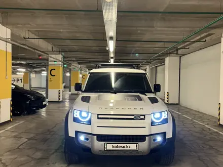 Land Rover Defender 2020 года за 46 700 000 тг. в Алматы – фото 3