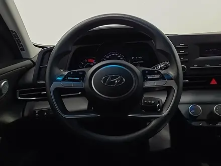Hyundai Elantra 2022 года за 6 440 000 тг. в Алматы – фото 13