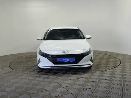 Hyundai Elantra 2022 года за 6 440 000 тг. в Алматы – фото 2