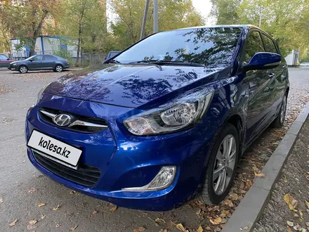 Hyundai Solaris 2012 года за 4 100 000 тг. в Астана – фото 2