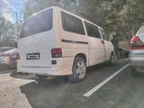 Volkswagen Caravelle 1997 годаүшін3 800 000 тг. в Астана – фото 4